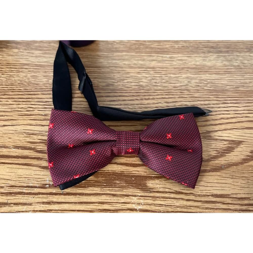 Men’s bow tai burgundy new
